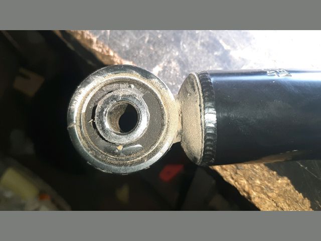 bontott NISSAN X-TRAIL II Bal hátsó Lengéscsillapító