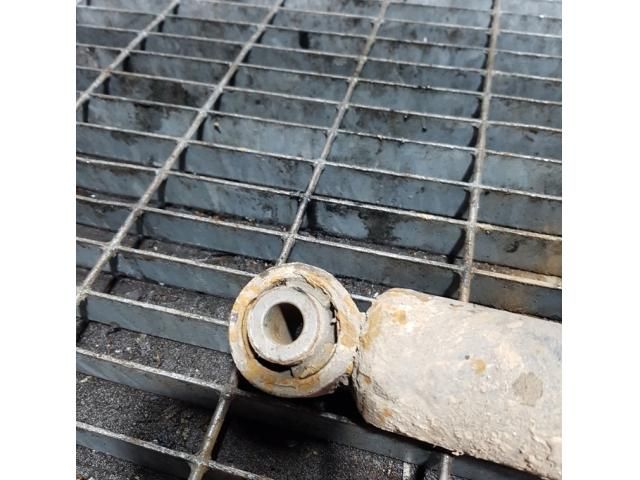 bontott NISSAN X-TRAIL II Bal hátsó Lengéscsillapító