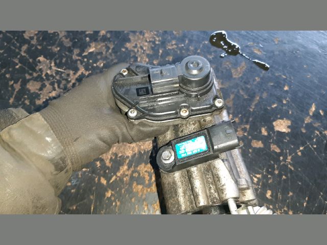 bontott NISSAN X-TRAIL II EGR / AGR Szelep