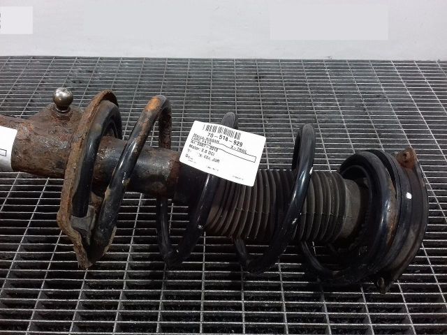 bontott NISSAN X-TRAIL II Első Rugó