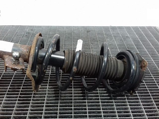 bontott NISSAN X-TRAIL II Első Rugó