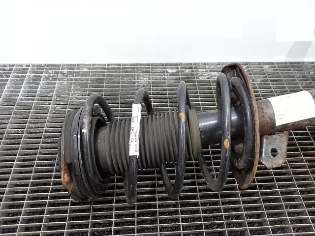 bontott NISSAN X-TRAIL II Első Rugó