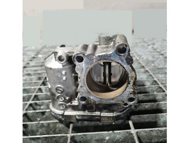 bontott NISSAN X-TRAIL II Fojtószelep (Elektromos)