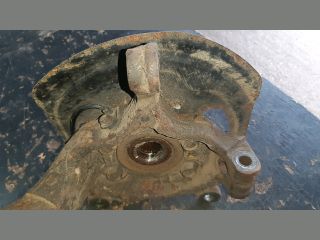 bontott NISSAN X-TRAIL II Jobb első Csonkállvány Kerékaggyal