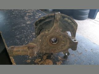 bontott NISSAN X-TRAIL II Jobb első Csonkállvány Kerékaggyal