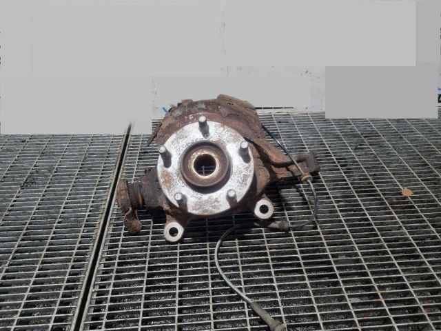 bontott NISSAN X-TRAIL II Jobb első Csonkállvány