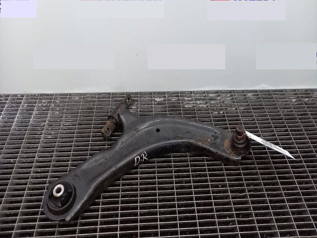 bontott NISSAN X-TRAIL II Jobb első Lengőkar