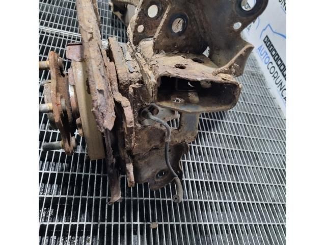 bontott NISSAN X-TRAIL II Jobb hátsó Csonkállvány