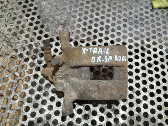 bontott NISSAN X-TRAIL II Jobb hátsó Féknyereg Munkahengerrel