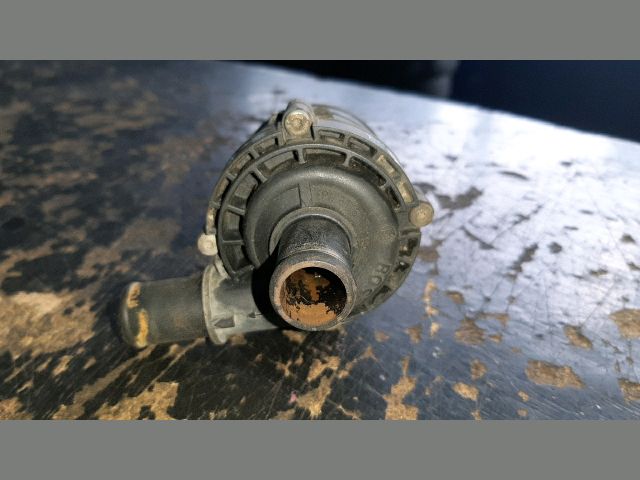 bontott NISSAN X-TRAIL II Kiegészítő Vízszivattyú