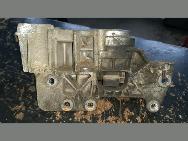 bontott NISSAN X-TRAIL II Motor Tartó Bak Bal