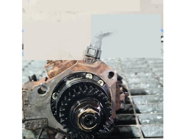 bontott NISSAN X-TRAIL II Nagynyomású Szivattyú