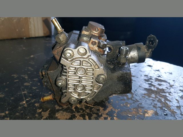 bontott NISSAN X-TRAIL II Nagynyomású Szivattyú