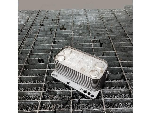 bontott NISSAN X-TRAIL II Olajhűtő