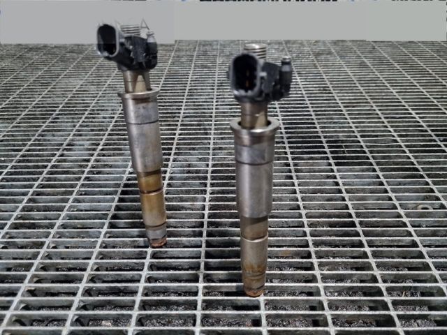 bontott NISSAN X-TRAIL II Porlasztó (1 db)