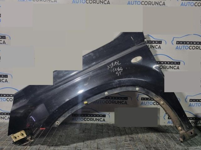 bontott NISSAN X-TRAIL II Bal első Sárvédő