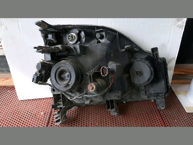 bontott NISSAN X-TRAIL II Bal Fényszóró