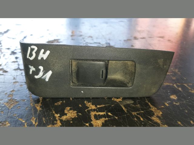 bontott NISSAN X-TRAIL II Bal hátsó Ablakemelő Kapcsoló