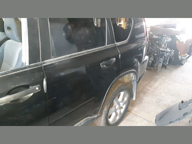 bontott NISSAN X-TRAIL II Bal hátsó Ajtó (Üres lemez)