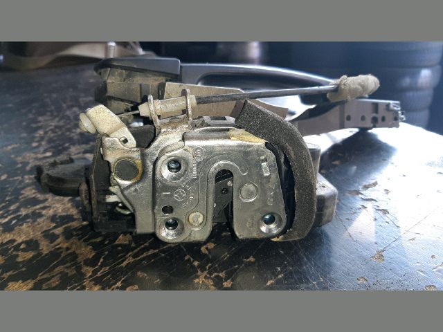 bontott NISSAN X-TRAIL II Bal hátsó Ajtózár