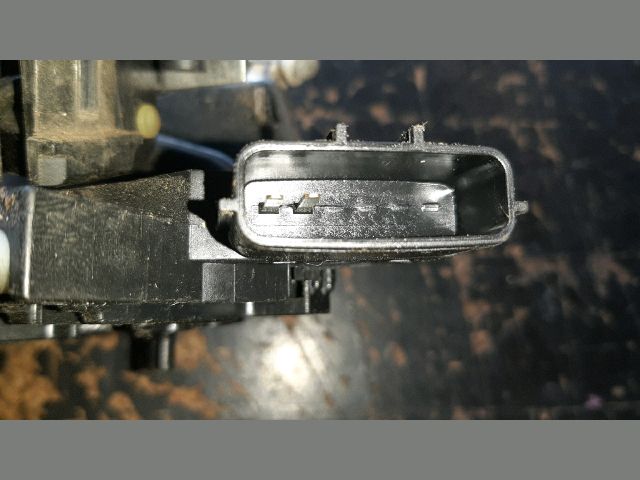 bontott NISSAN X-TRAIL II Bal hátsó Ajtózár