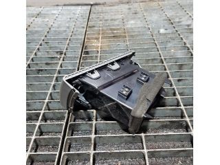 bontott NISSAN X-TRAIL II Bal Szellőző