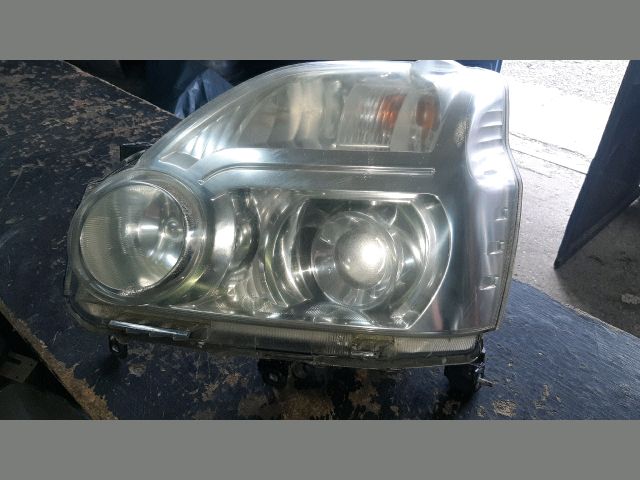 bontott NISSAN X-TRAIL II Bal Xenon Fényszóró