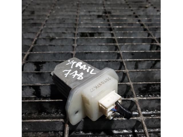 bontott NISSAN X-TRAIL II Előtét Ellenállás Fűtőmotor