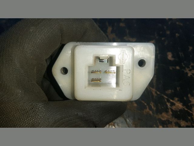 bontott NISSAN X-TRAIL II Előtét Ellenállás Fűtőmotor