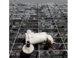 bontott NISSAN X-TRAIL II Első Ablakmosó Szivattyú