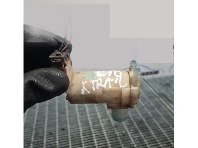 bontott NISSAN X-TRAIL II Első Ablakmosó Szivattyú