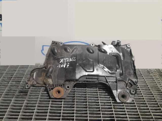 bontott NISSAN X-TRAIL II Felső Hűtőburkolat