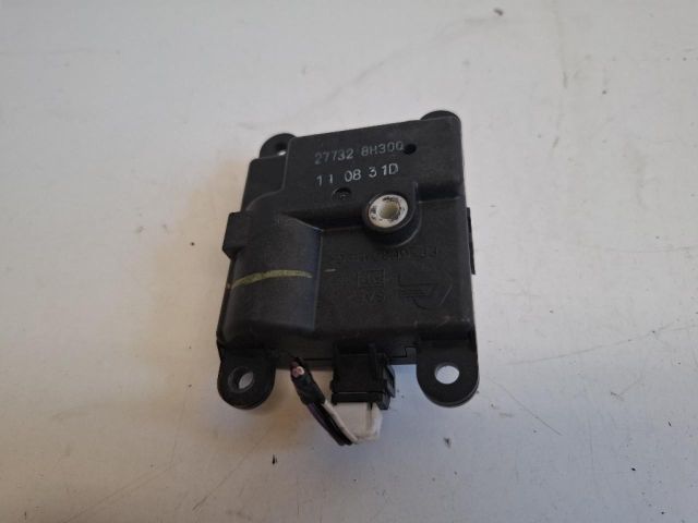 bontott NISSAN X-TRAIL II Fűtés Állító Motor