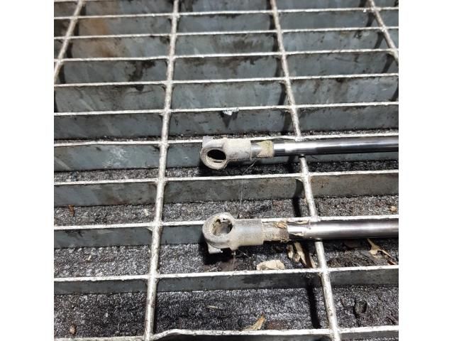 bontott NISSAN X-TRAIL II Gázrugós Kitámasztó Teleszkóp Csomagtérajtó (Pozíciófüggetlen)