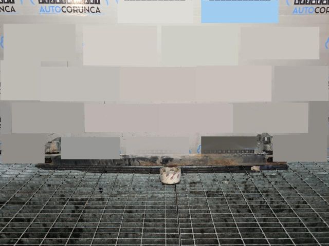 bontott NISSAN X-TRAIL II Hátsó Lökhárító Merevítő (Fém)