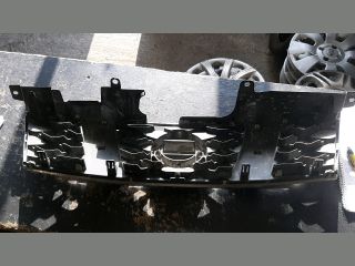 bontott NISSAN X-TRAIL II Hűtőrács