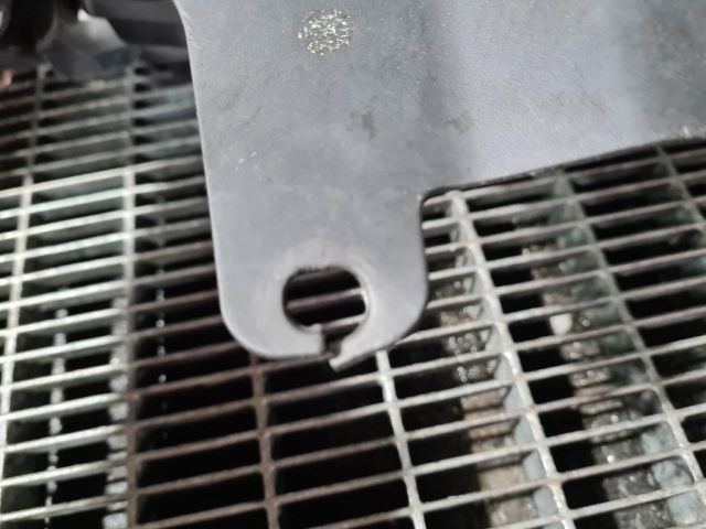 bontott NISSAN X-TRAIL II Hűtőrács