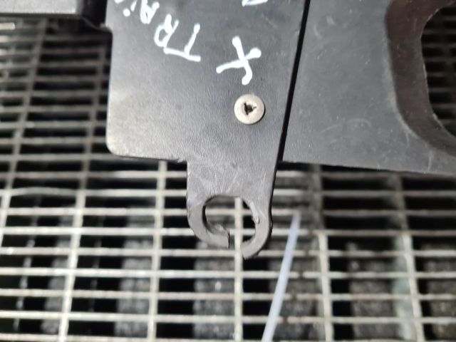 bontott NISSAN X-TRAIL II Hűtőrács