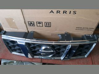 bontott NISSAN X-TRAIL II Hűtőrács