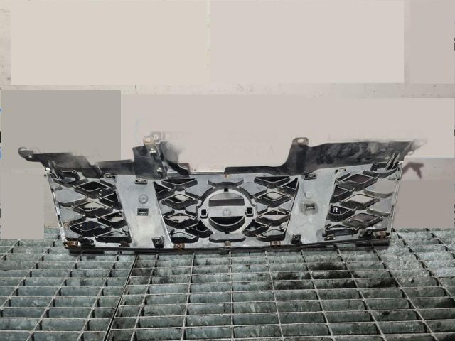 bontott NISSAN X-TRAIL II Hűtőrács