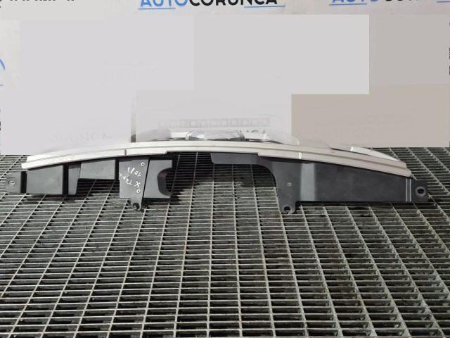 bontott NISSAN X-TRAIL II Hűtőrács