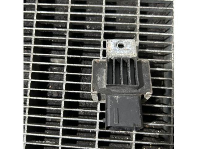 bontott NISSAN X-TRAIL II Izzító Relé