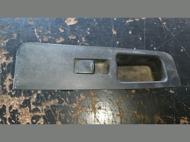 bontott NISSAN X-TRAIL II Jobb első Ablakemelő Kapcsoló
