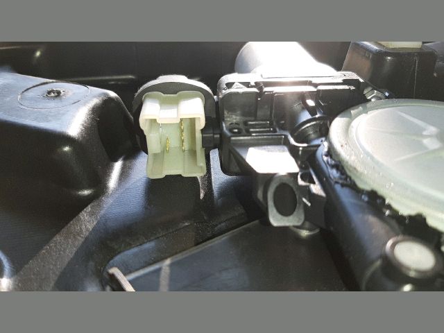 bontott NISSAN X-TRAIL II Jobb első Ablakemelő Szerkezet (Elektromos)