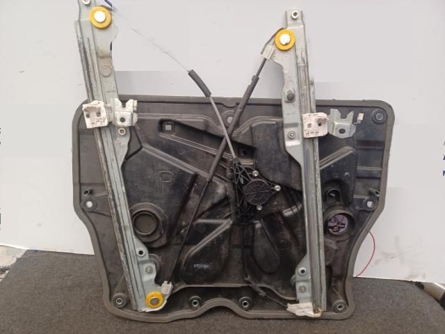 bontott NISSAN X-TRAIL II Jobb első Ablakemelő Szerkezet (Elektromos)