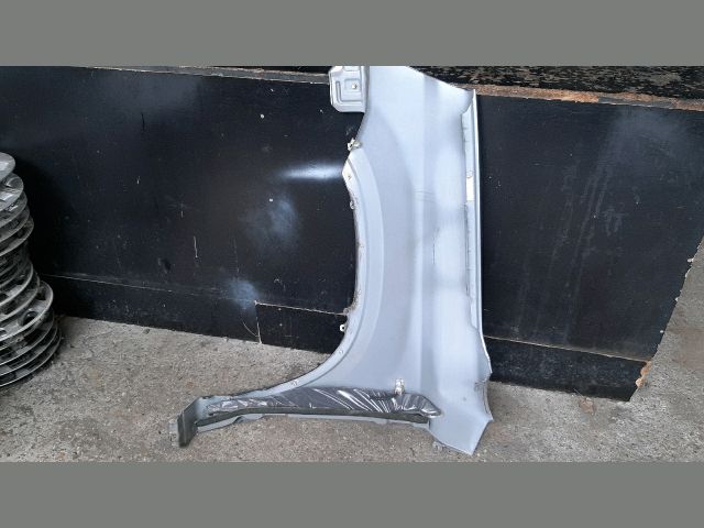 bontott NISSAN X-TRAIL II Jobb első Sárvédő