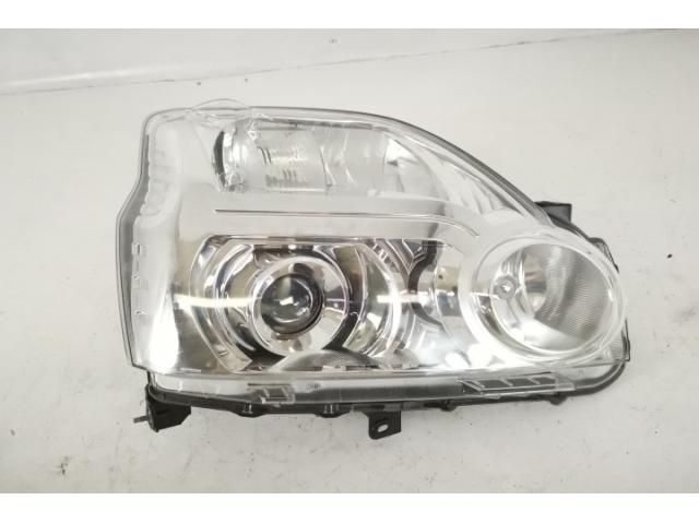 bontott NISSAN X-TRAIL II Jobb Fényszóró