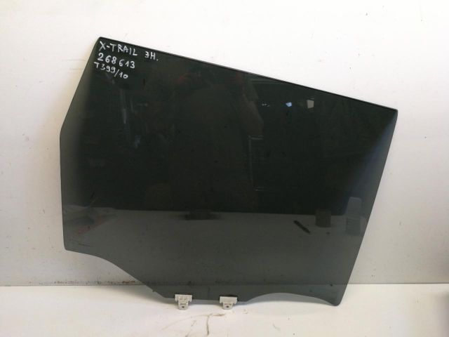 bontott NISSAN X-TRAIL II Jobb hátsó Ablak