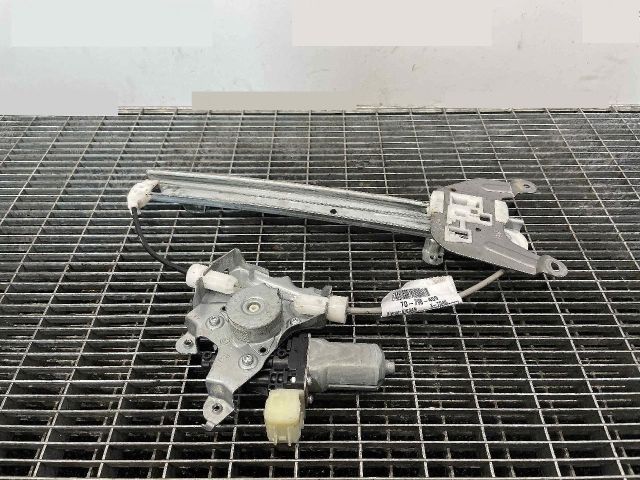 bontott NISSAN X-TRAIL II Jobb hátsó Ablakemelő Szerkezet (Elektromos)