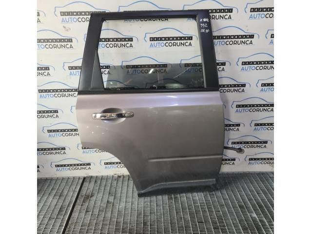 bontott NISSAN X-TRAIL II Jobb hátsó Ajtó (Üres lemez)
